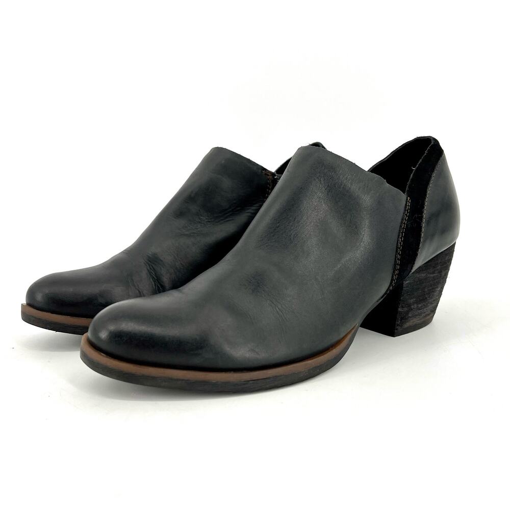 Korks black leather block heel bootie shoe (8)